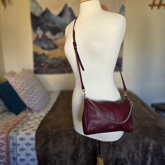 Coach Carrie Pebbled Leather Chain Crossbody Shoulder Bag Fuchsia Bordeaux - Picture 6 of 16